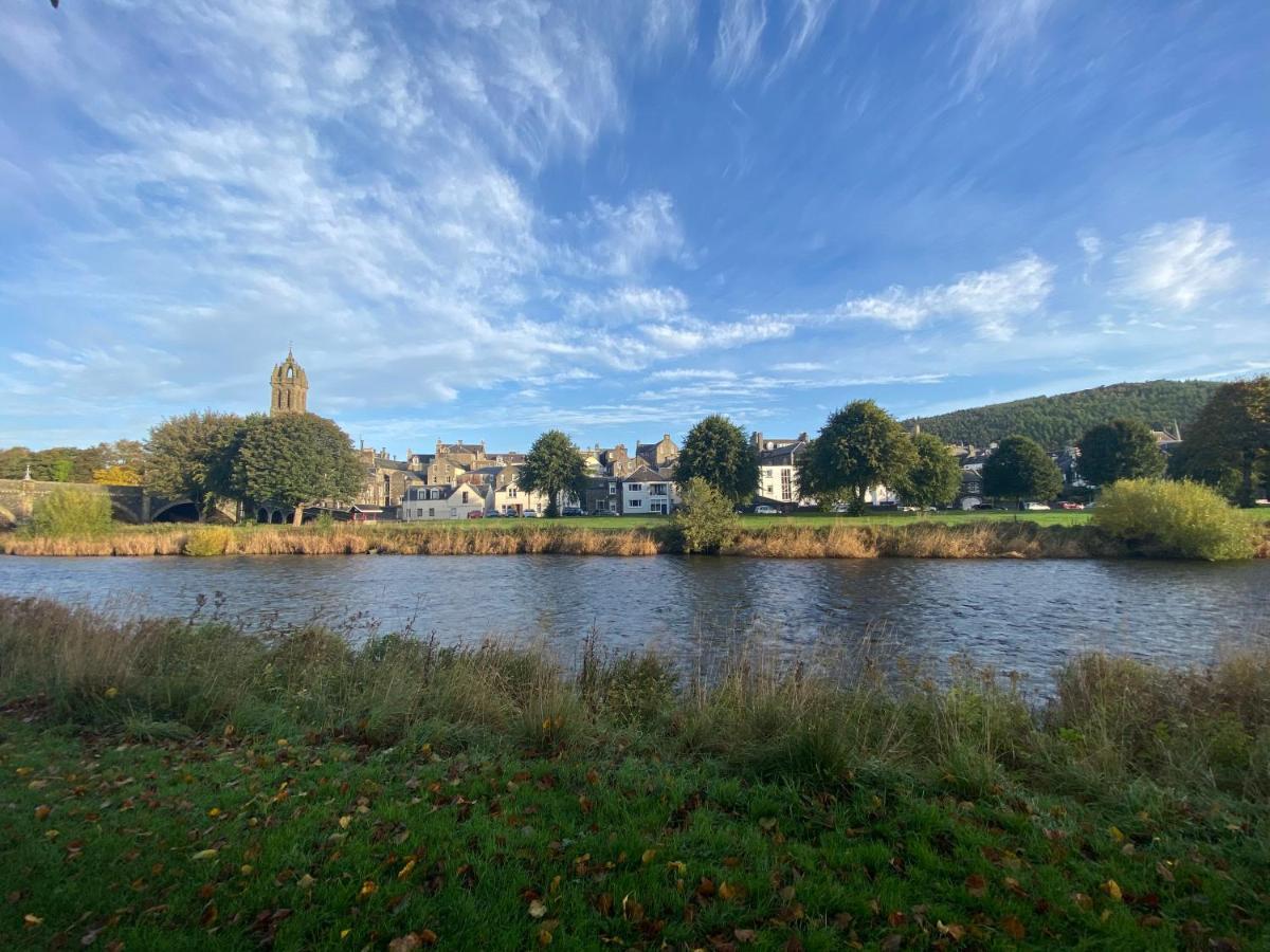 Tweed Green Holiday Let Peebles Bagian luar foto